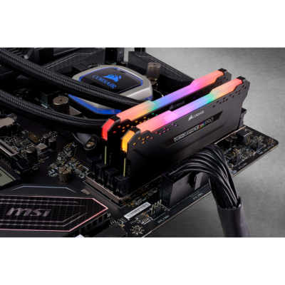 Corsair VENGEANCE RGB PRO geheugen - 32 GB : 2 x 16 GB - CL18 - DDR4 - 3600 MHz-63182