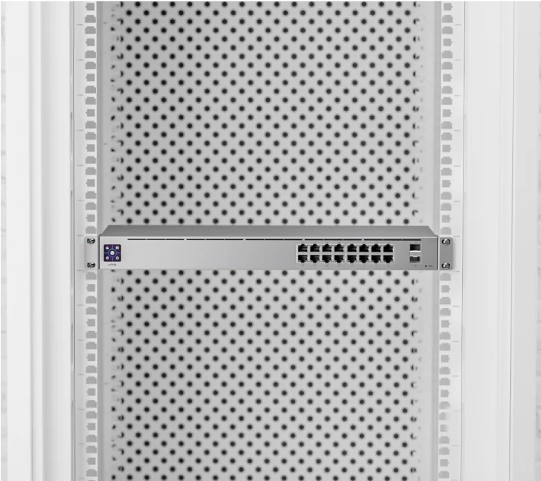 UniFi Switch 16 PoE – rackmontage