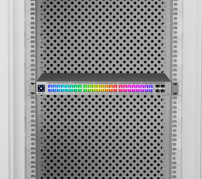 UniFi Switch Pro Max 48 PoE – aansluiting en montage 1