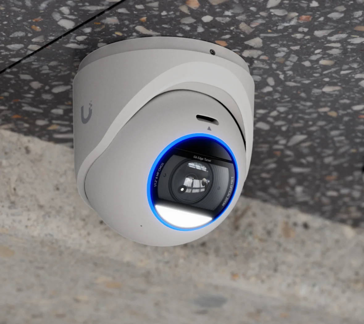 G6 Edge Turret gemonteerd aan het plafond