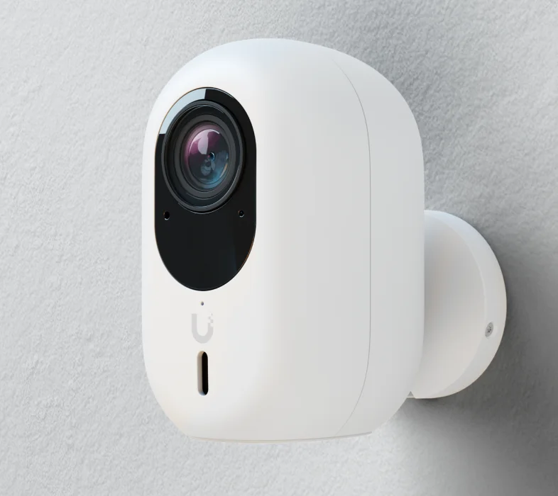 G6 Instant witte Wi-Fi-camera aan de wand